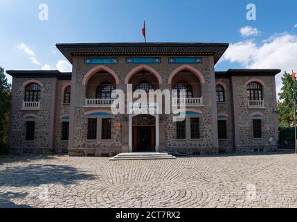 Ankara/Turchia-Agosto 22 2020: Il primo edificio della Grande Assemblea Nazionale della Turchia ad Ankara Foto Stock