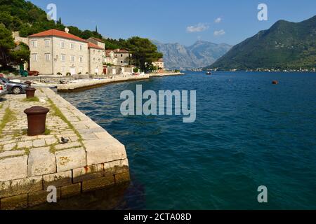 Montenegro Crna Gora, Perast Harbour e della Baia di Kotor Foto Stock