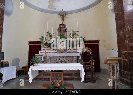 Castelmola - interno del duomo di San Nicolò Foto Stock