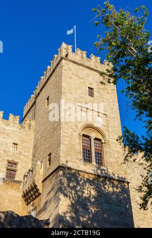 Torre occidentale del Palazzo del Gran Maestro dei Cavalieri di Rodi, Isola di Rodi, Grecia Foto Stock