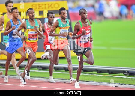 Jacob Krop (Kenya), Selemon Barega (Etiopia), Muktar Edris (Etiopia). 5000 metri uomini. IAAF World Athletics Championships, Doha 2019 Foto Stock