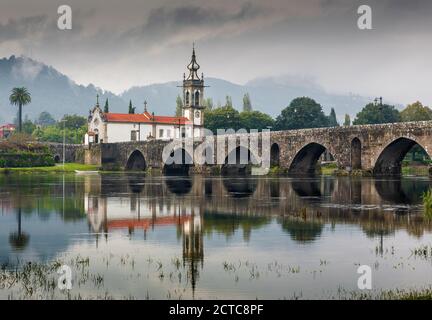 Bellissimo villaggio di Ponte de Lima, Portogallo Foto Stock