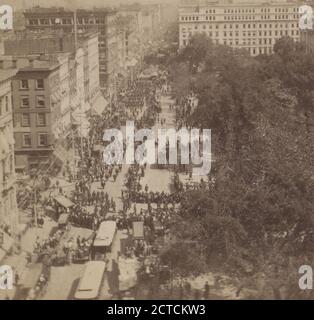 Sfilata dei vigili del fuoco il Labor Day, Broadway, New York., 1900, New York (state), New York (N.Y.), Manhattan (New York, N. Y.), Broadway (New York, N. Y Foto Stock