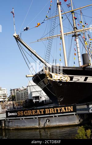 Prua della SS Gran Bretagna restaurata in secca bacino, Bristol, Inghilterra. Settembre 2020 Foto Stock