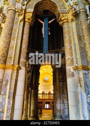 Interno particolare della chiesa rotonda, Convento dell'Ordine di Cristo (Convento de Cristo), Tomar, Portogallo Foto Stock