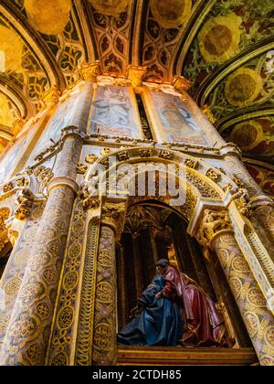 Interno particolare della chiesa rotonda, Convento dell'Ordine di Cristo (Convento de Cristo), Tomar, Portogallo Foto Stock