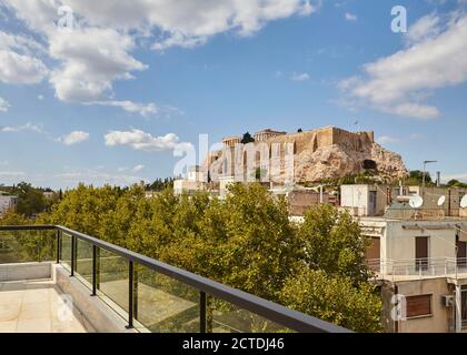 Vista sul Partenone dell'Acropoli da Koukaki Foto Stock