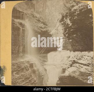 Rainbow Falls e tre cascate sic, Glen of the Pools., Gates, G. F. (George F.), New York (state), Watkins Glen (N. Y Foto Stock