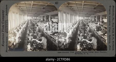 Vista generale Sala da cucire -- Grande fabbrica di scarpe, Syracuse, N.Y., Keystone View Company, 1895, New York (state), Syracuse (N. Y Foto Stock