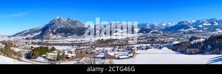 Panorama enottistico in alto allgäu vicino a Sonthofen Foto Stock