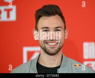 23 settembre 2020, Hessen, Francoforte sul meno: Niklas Kaul, campione del mondo del decathlon, partecipa all'evento BILD100 presso il Deutsche Bank Park Stadium. Foto: Arne Dedert/dpa Foto Stock