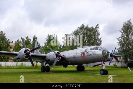 18 luglio 2018, regione di Mosca, Russia. Il bombardiere strategico sovietico Tupolev Tu-4 al Museo Centrale dell'Aeronautica Russa di Monino. Foto Stock