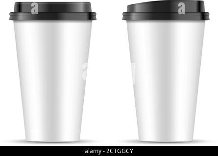 Tazze da caffè in carta bianca con coperchi neri di diversa forma isolati su sfondo bianco. Illustrazione di progettazione del modello vettoriale EPS10. coff 3D realistico Illustrazione Vettoriale