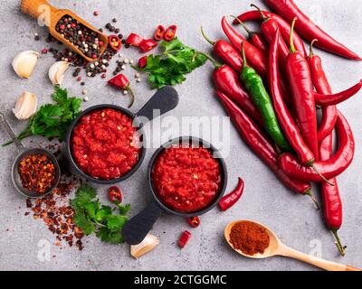 salsa rossa piccante pepe, ingredienti, spezie Foto Stock
