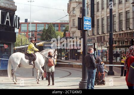 Manchester, 5 settembre 2020: A causa di un 'oggetto vizioso' è stato trovato presso un autobus vicino alla stazione degli autobus di Manchester Piccadilly, il tram è stato temporaneamente fermato. Foto Stock
