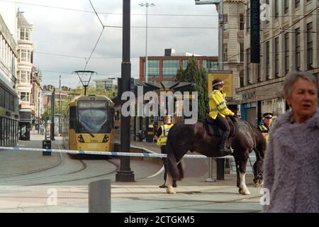 Manchester, 5 settembre 2020: A causa di un 'oggetto vizioso' è stato trovato presso un autobus vicino alla stazione degli autobus di Manchester Piccadilly, il tram è stato temporaneamente fermato. Foto Stock