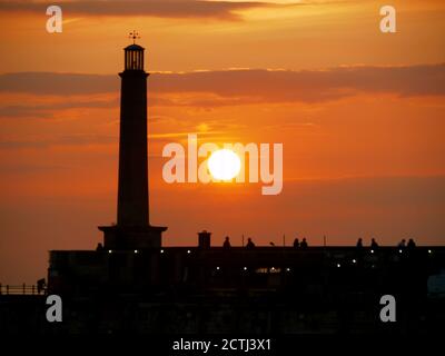 Settembre Tramonto su Margate's Harbour Arm Foto Stock