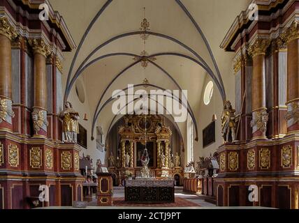 Interno del Monastero di Basilika Santo Stefano e San Vito in Corvey con l'organo a canne barocco Foto Stock