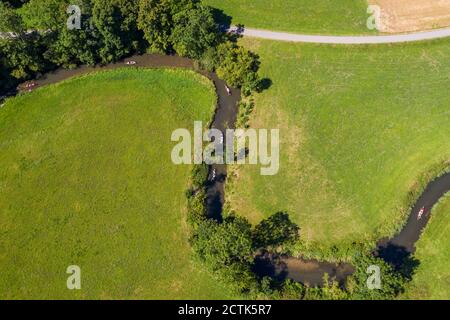 Vista aerea dei kayak sul fiume Grosse Lauter in estate Foto Stock