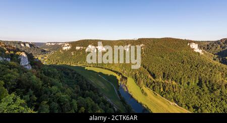 Germania, Baden-Wurttemberg, vista panoramica della Valle del Danubio in estate Foto Stock