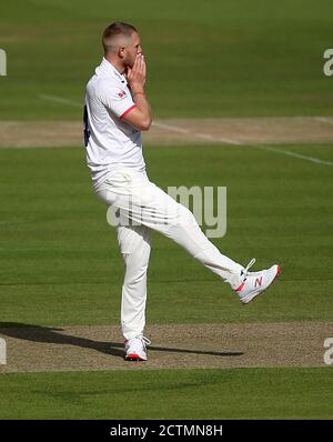 Jamie Porter di Essex reagendo ad un appello non lanciato in azione durante il secondo giorno della finale del Bob Willis Trophy a Lord's, Londra. Foto Stock