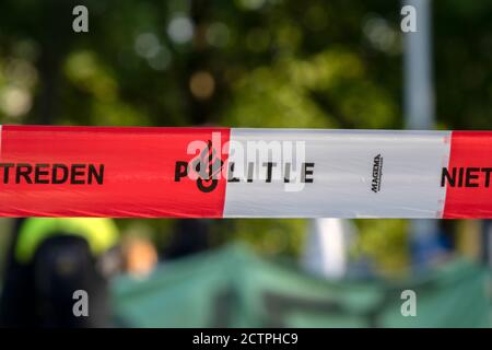 Police Man Behind Ducktape ad Amsterdam Paesi Bassi 21-9-2020 Foto Stock