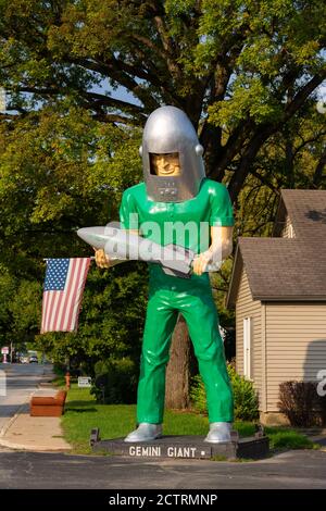 Wilmington, Illinois / Stati Uniti - Settembre 23 2020 il Gigante Gemini sulla storica Route 66 in una bella mattinata d'autunno. Foto Stock