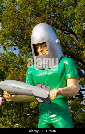 Wilmington, Illinois / Stati Uniti - Settembre 23 2020 il Gigante Gemini sulla storica Route 66 in una bella mattinata d'autunno. Foto Stock