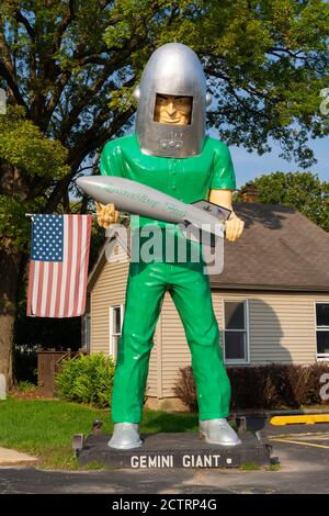 Wilmington, Illinois / Stati Uniti - Settembre 23 2020 il Gigante Gemini sulla storica Route 66 in una bella mattinata d'autunno. Foto Stock