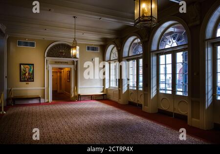 CHARLESTON, SOUTH CAROLINA - CIRCA DICEMBRE 2019: Interno del Dock Street Theatre nel quartiere francese di Charleston Foto Stock