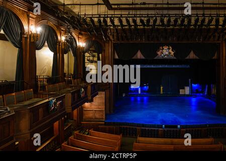 CHARLESTON, SOUTH CAROLINA - CIRCA DICEMBRE 2019: Interno del Dock Street Theatre nel quartiere francese di Charleston Foto Stock