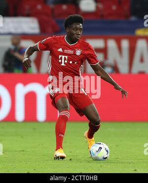 Budapest, Ungarn. 24 Settembre 2020. Firo: 24.09.2020 Calcio, UEFA Super Cup 2020 FC Bayern Monaco di Baviera Muenchen - Sevilla FC 2: 1 NV FCB Alphonso Davies, azione individuale, | utilizzo nel mondo Credit: dpa/Alamy Live News Foto Stock