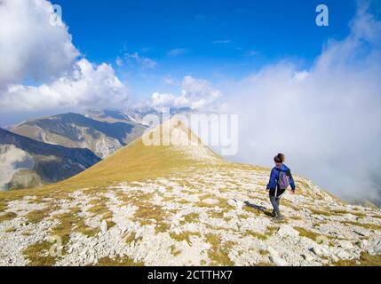 Monte Vettore (Italia) - la cima paesaggistica del Monte Vettore, una delle vette più alte dell'Appennino con i suoi 2,476 metri. Regione Marche. Foto Stock