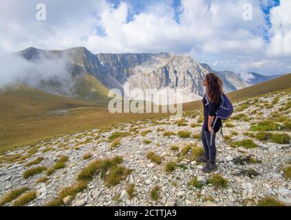 Monte Vettore (Italia) - la cima paesaggistica del Monte Vettore, una delle vette più alte dell'Appennino con i suoi 2,476 metri. Regione Marche. Foto Stock