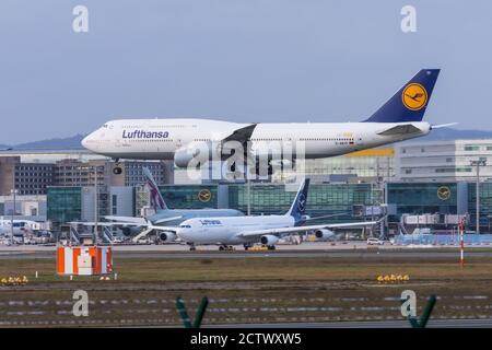 Boeing 747-800 Lufthansa Airlines. Germania, Francoforte sono l'aeroporto principale. 14 dicembre 2019 Foto Stock