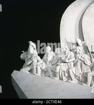 DETALLE DEL MONUMENTO A LOS DESCUBRIMIENTOS O DESCUBRIDORES - SIGLO XX. AUTORE: COTTINELLI JOSE ANGELO / ALMEIDA LEOPOLDO. LOCALITÀ: MONUMENTO A LOS DESCUBRIIMIENTOS. LISBOA. PORTOGALLO. Foto Stock