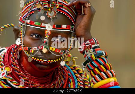 Ritratto di una fanciulla di Samburu Foto Stock