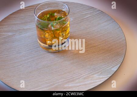 bevanda a base di tè freddo per una giornata estiva o calda giorno Foto Stock