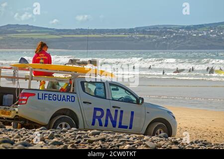 Bagnino RNLI a Ghian Beach, North Cornwall, Inghilterra. Foto Stock