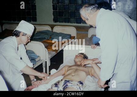 CONTENUTO GRAFICO: Pronto soccorso medico, Mosca, Comunità di Stati indipendenti, CEI, 1992 Foto Stock