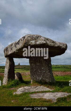 Lanyon Quoit tomba neolitica, Madron, Penzance, Cornovaglia Foto Stock