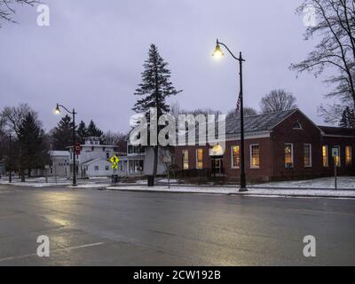 Hamilton , New York di notte in inverno Foto Stock