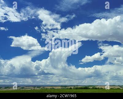 Interessante la formazione di cloud Foto Stock