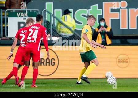 SITTARD, Fortuna Sittard - AZ, Stati Uniti. 26 settembre 2020. Calcio, Eredivisie olandese, Stagione 2020-2021, Fortuna Sittard Stadium, Fortuna Sittard giocatore Zian Flemming (R) segna 3-3 crediti: Pro Shots/Alamy Live News Foto Stock