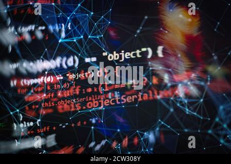 Foto monitor PC desktop. JavaScript funzioni, variabili, oggetti. I project manager lavorano una nuova idea. Futuro processo di creazione di tecnologie. Foto Stock