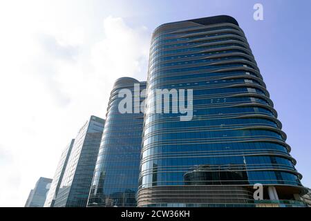 Il Quayside a Kowloon East, Hong Kong è una joint venture tra link REIT e Nan Fung Development. Costruito da Gammon Construction Limited. Foto Stock