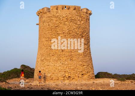 Torre de S’Estalella, construida por el maestro de obras Simó Carrió en 1577, Estalella, Llucmajor, Mallorca, Isole Baleari, Spagna Foto Stock