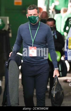 Il manager hiberniano Jack Ross arriva prima della partita di premiership scozzese al Celtic Park di Glasgow. Foto Stock