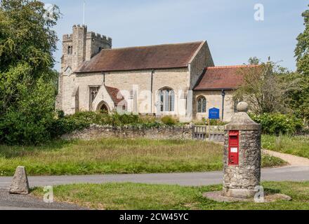 La chiesa parrocchiale di San Nicola, Nether Wichendon, Buckinghamshire. Foto Stock