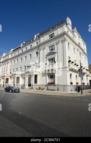 Upper Belgrave Street stucco Terrace, Belgravia, Londra, Regno Unito Foto Stock